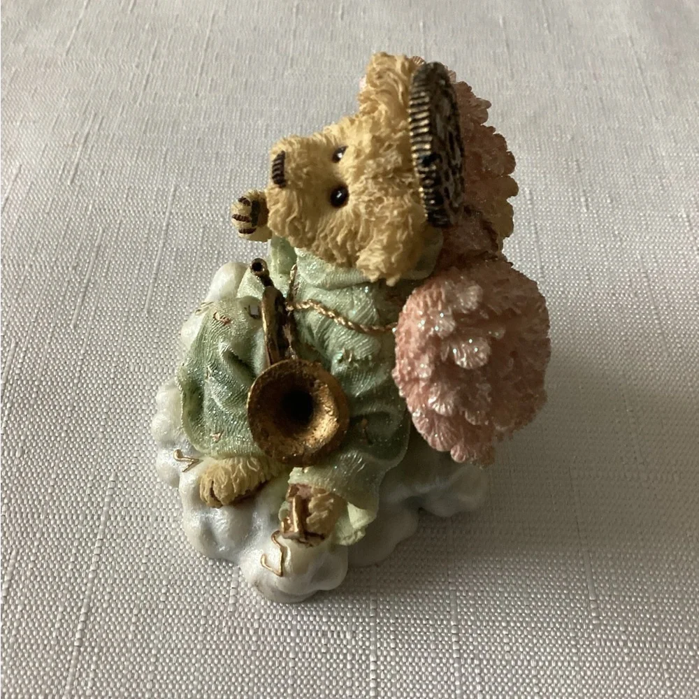 Boyd Bears Resin Figurine